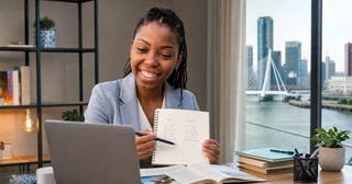 Barbara Sharon, profesora y tutora de portugués brasileño