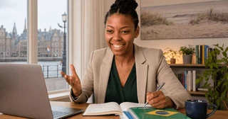 Barbara Sharon, profesora y tutora de portugués brasileño